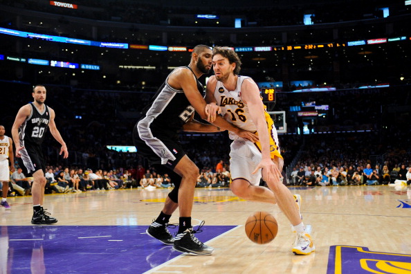 热议女足0-8英格兰：换帅至今到底练了啥；选材是否该大型化（女足0-8英格兰惹热议：换帅收效几何？选材是否应走高大型路线）