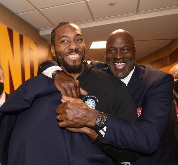 奥古斯托：大家认为这种比赛应该赢5-0，但欧冠没有容易的比赛（奥古斯托：外界总觉得这种比赛该5比0拿下，但欧冠没有轻松仗）