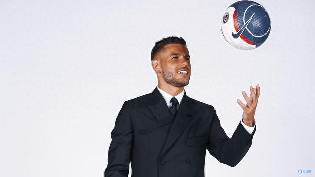 德天空：多特19岁边锋坎贝尔已向俱乐部表示希望在冬窗离队（德媒：多特19岁边锋坎贝尔已告知俱乐部盼在冬窗离队）